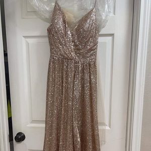 Formal gown. Glitter. Rose gold